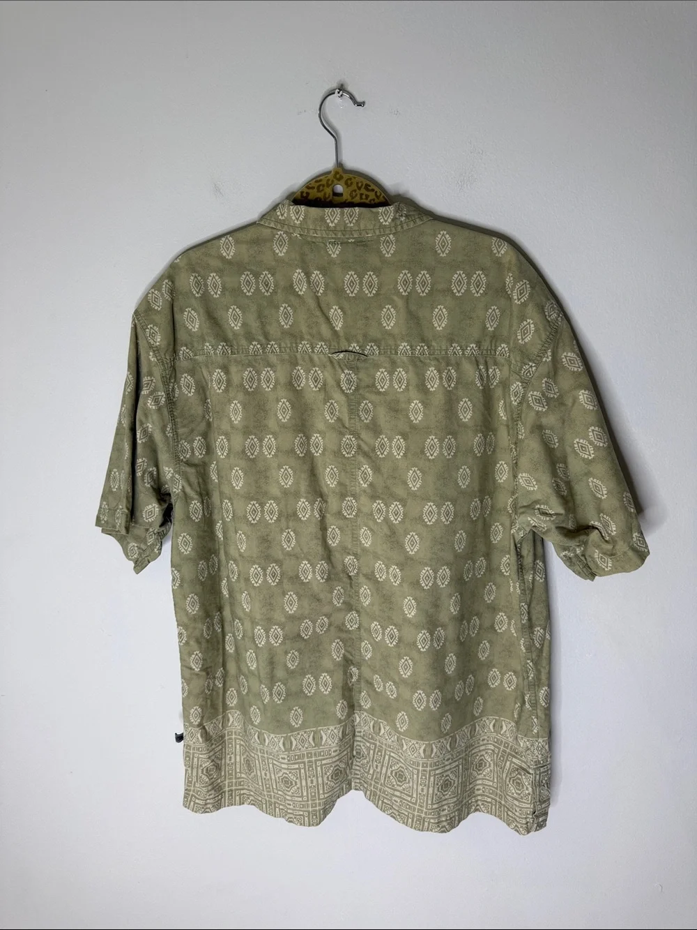 The North Face A5 Series Short-Sleeve Button-Up Shirt with Geometric Print XL